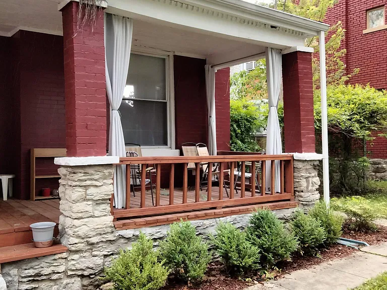 2817 Charlotte St #1 — Photo 4
