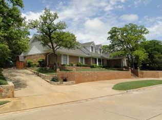 10844 Golfview Way, Benbrook, TX 76126