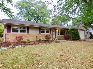 5222 Morningside Dr, Greendale, WI 53129