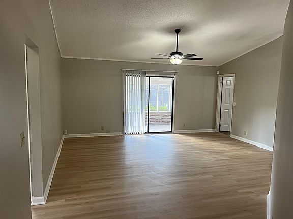 3rd image of 6234 Cranberry Ln E