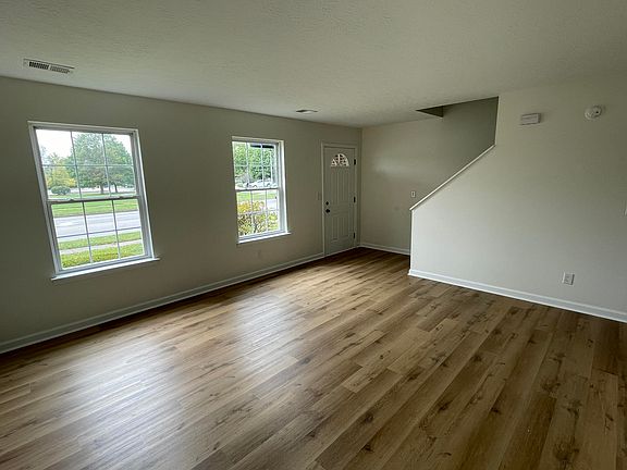 3rd image of 1429 Trent Blvd APT 3