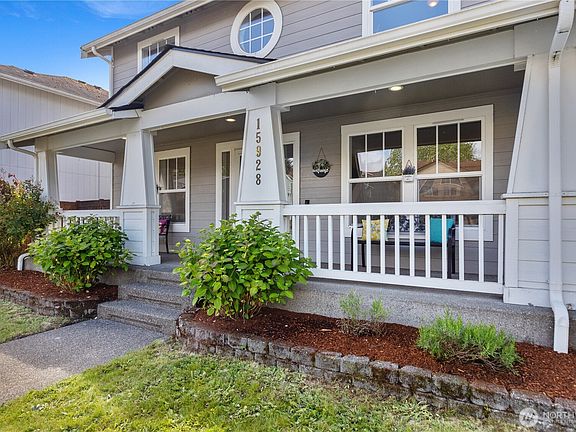 2nd image of 15928 Lakeview Avenue SE