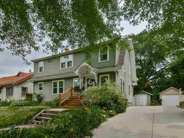 815 N Chicago Ave, Rockford, IL 61107