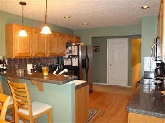 4th image of 1213 Limerick Ln