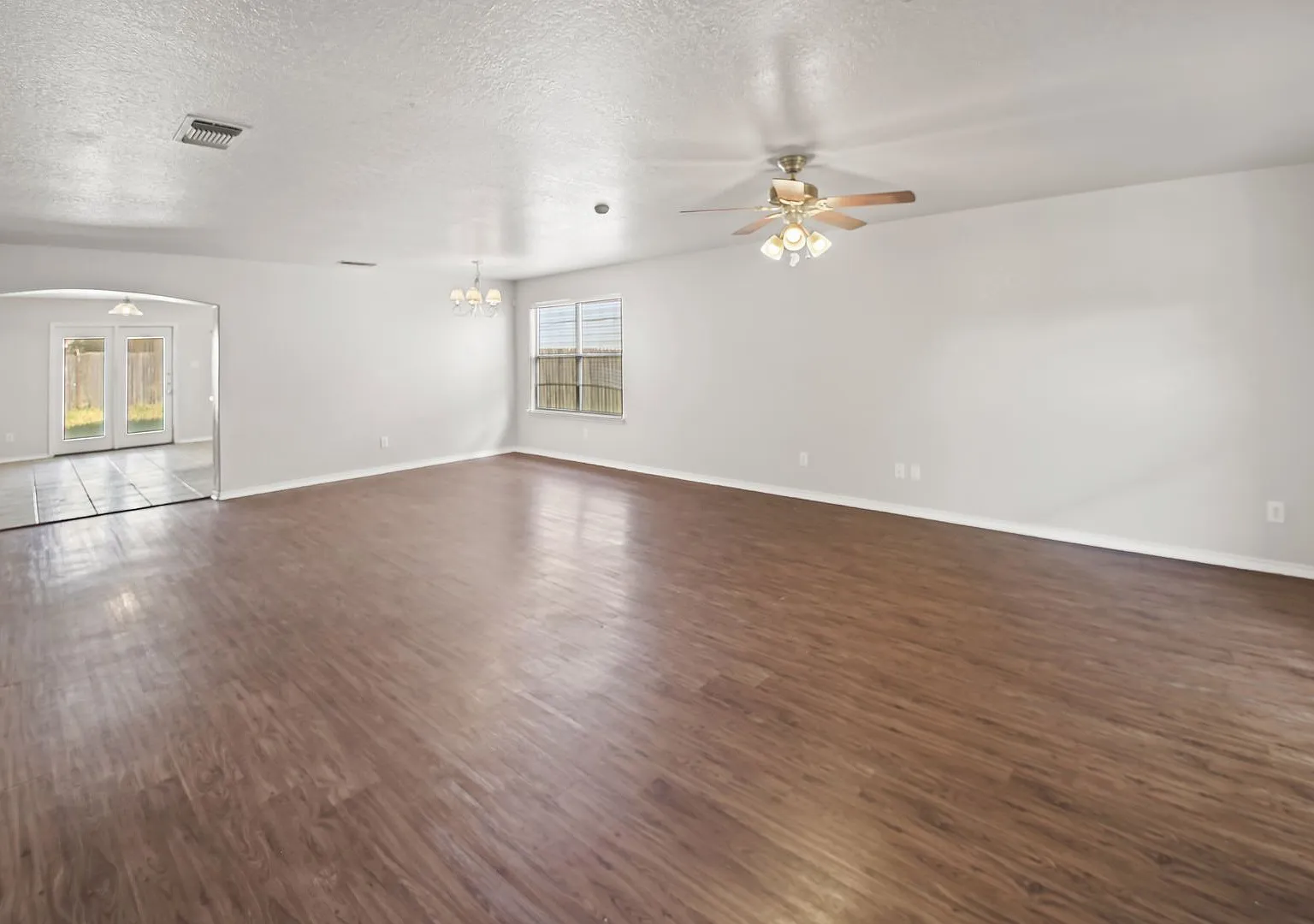 2127 Red Rock Crossing — Photo 2