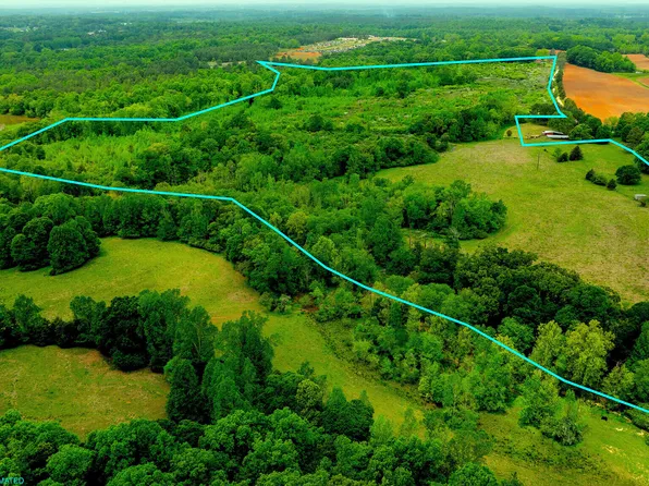 551 Ruckersville Rd, Canon, GA 30520