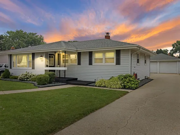 7927 20Th AVENUE, Kenosha, WI 53143