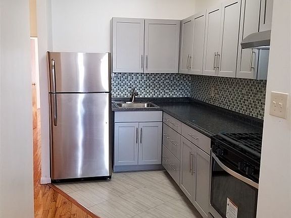4th image of 1342 Hancock St APT 3A