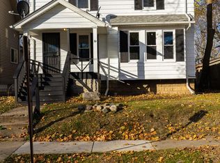 91 Thorpe St, Pontiac, MI 48341