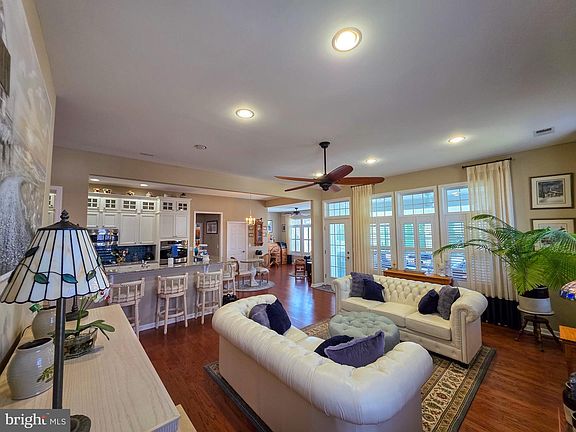 5th image of 23854 Betsy Ross Ln