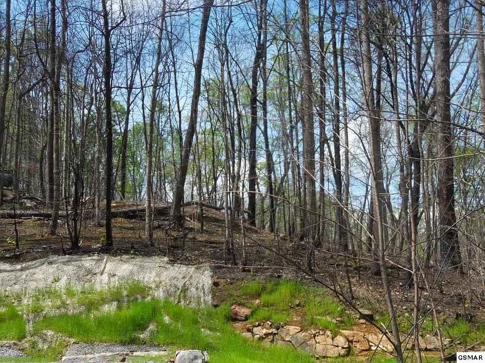 1st image of 642 Sunset Ln