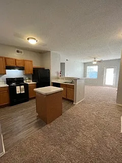 Palo Alto Apartment Homes — Photo 5