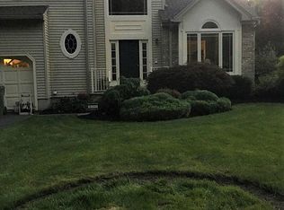 28 Harvard Dr, Tinton Falls, NJ 07724