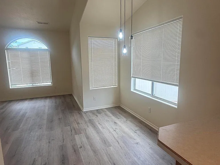 1157 N 1340 West Cir — Photo 8