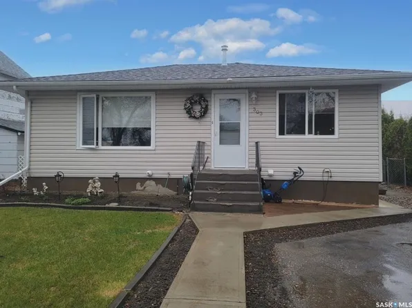 303 3 STREET E, Wilkie, SK S0K 4W0
