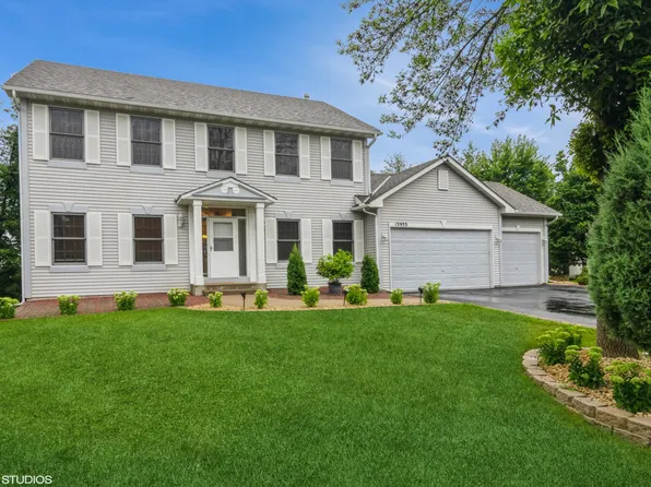 13933 Utah Ave, Savage, MN 55378