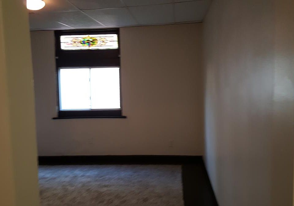 2nd image of 95 Connellsville St Floor 1