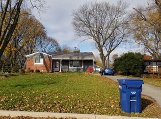 145 W Park Ave, Wheaton, IL 60189