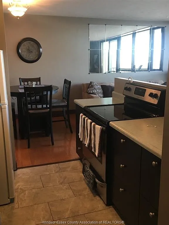 1 bed, 1.0 bath, 750 sqft, $2,500 — Photo 3