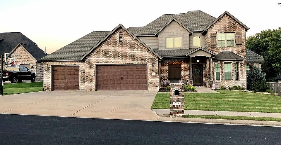 1st image of 530 Trailwood Cir