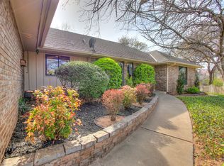 1409 Fox View Ct, Edmond, OK 73034