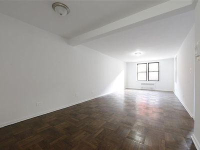 1040 Neilson St APT 3K, Far Rockaway, NY, 11691