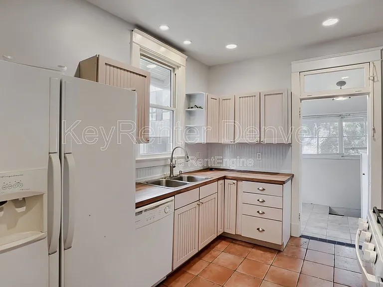 4433 Zuni St — Photo 3
