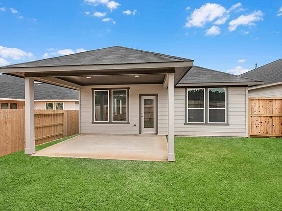 Covered Outdoor Living