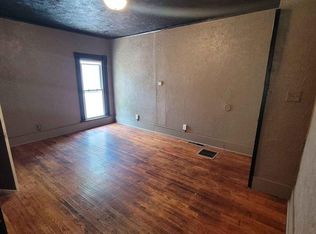 1113 24th St #5, Des Moines, IA 50311