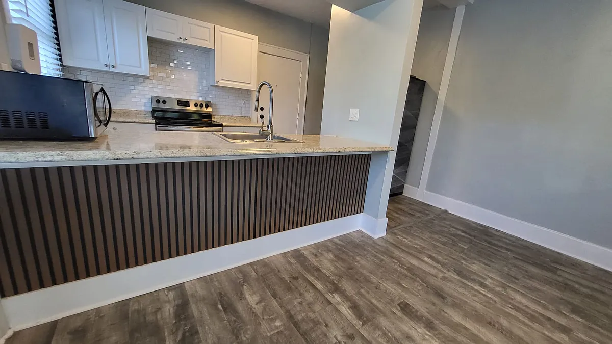 Building Photo - 809 Turner St #1