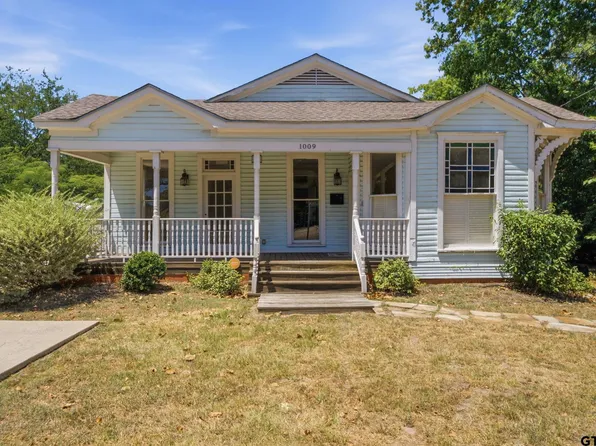 1009 N Pacific St, Mineola, TX 75773
