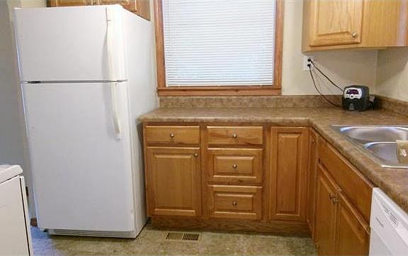 5th image of 11716 Poggemoeller Ave