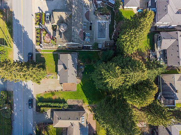 2nd image of 551 Osborne Rd E