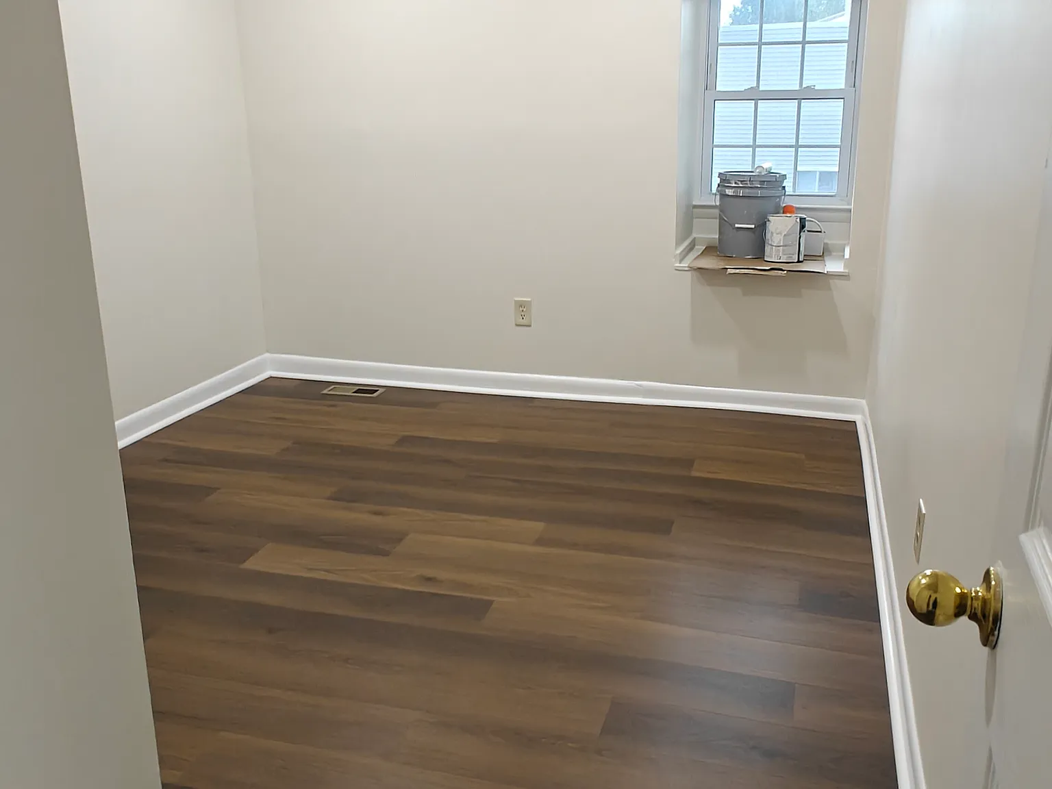 3 bed, 1.5 bath, 1400 sqft, $2,600 — Photo 3