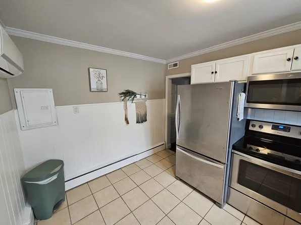 311 N Delsea Dr Floor 2, Clayton, NJ 08312