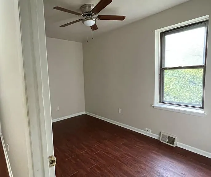 1734 W Diamond St #2 — Photo 29