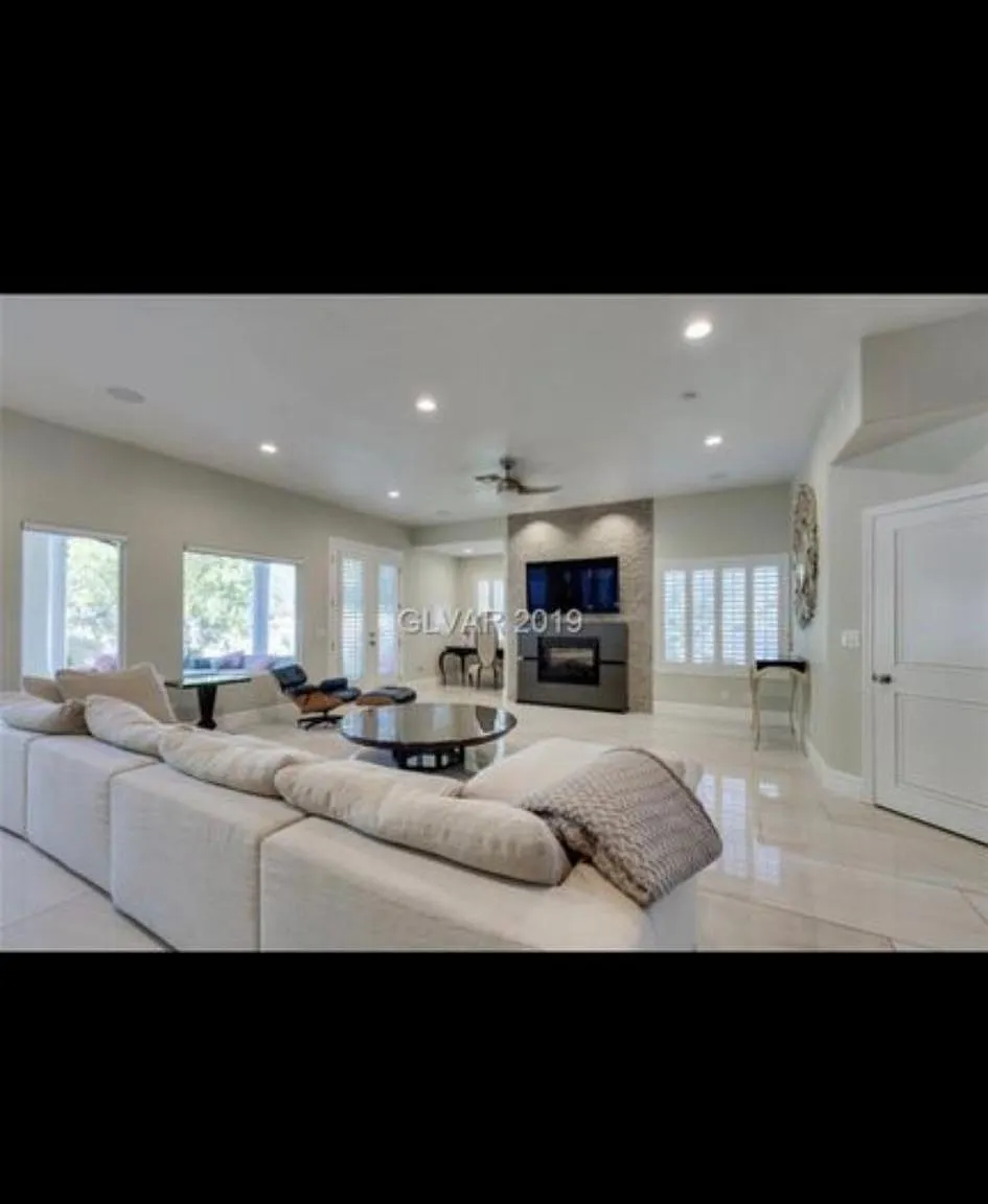2609 Sun Reef Rd — Photo 3