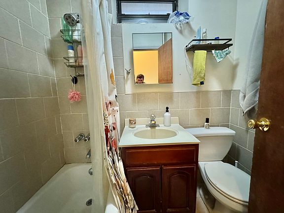 5th image of 79 Underhill Ave APT 1R