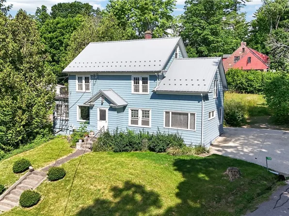7331 Campus Heights Rd, Houghton, NY 14744