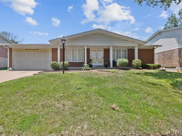 9761 Wickstrom Ter, Saint Louis, MO 63123
