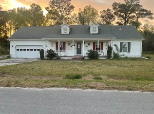 104 Goldie Ln, Beulaville, NC 28518