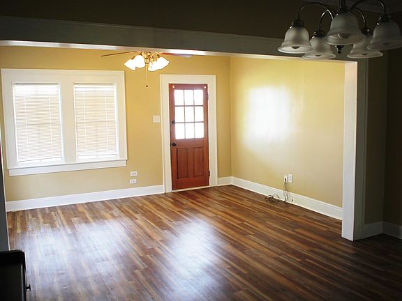 5th image of 811 N Main St