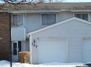 137 Thomas Rd, Bolingbrook, IL 60440