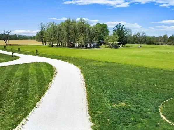 6658 N Memering Road, Bicknell, IN 47512-8073