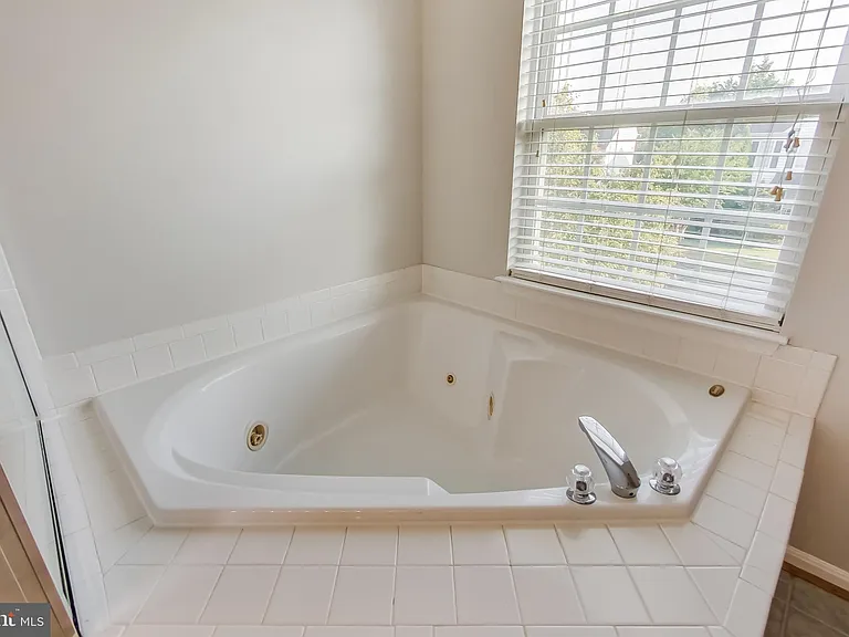 43537 Clivedon Ct — Photo 22