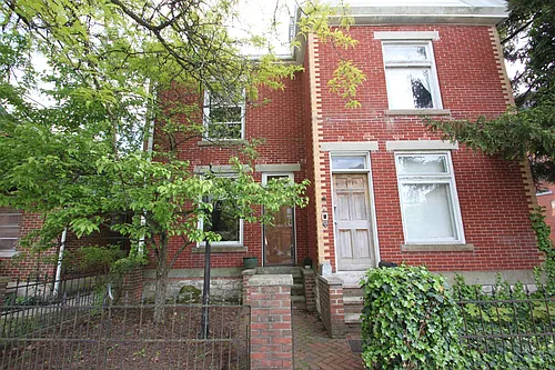 239 E Whittier St Photo 1