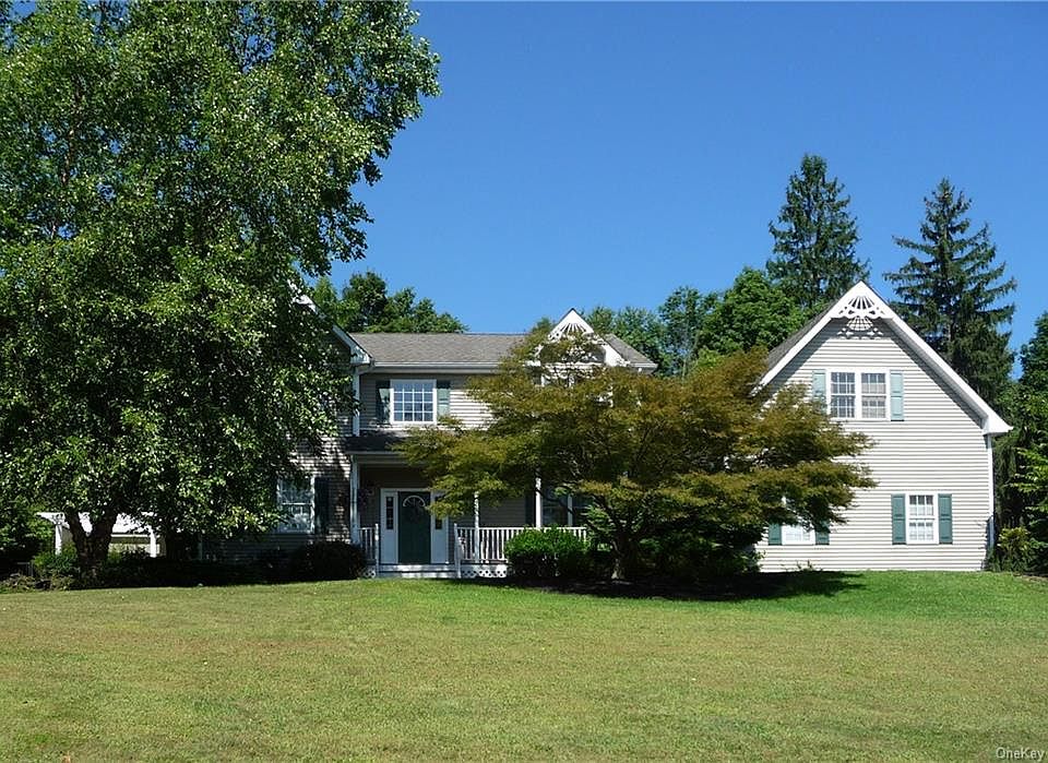 1st image of 83 Dawn Dr