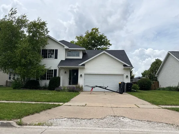 140 SE Dogwood Ln, Waukee, IA 50263