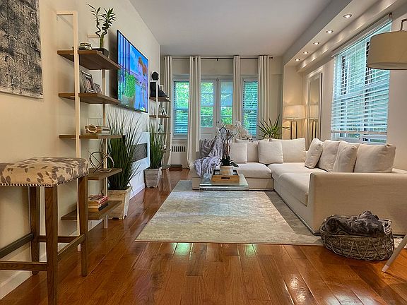 2nd image of 280 Collins Ave APT 3J