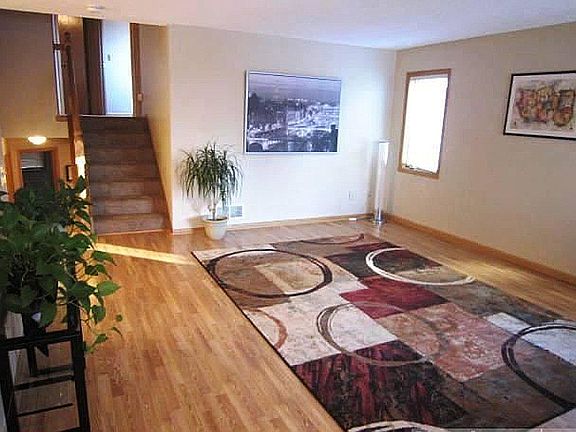 5th image of 4211 32nd Ave S